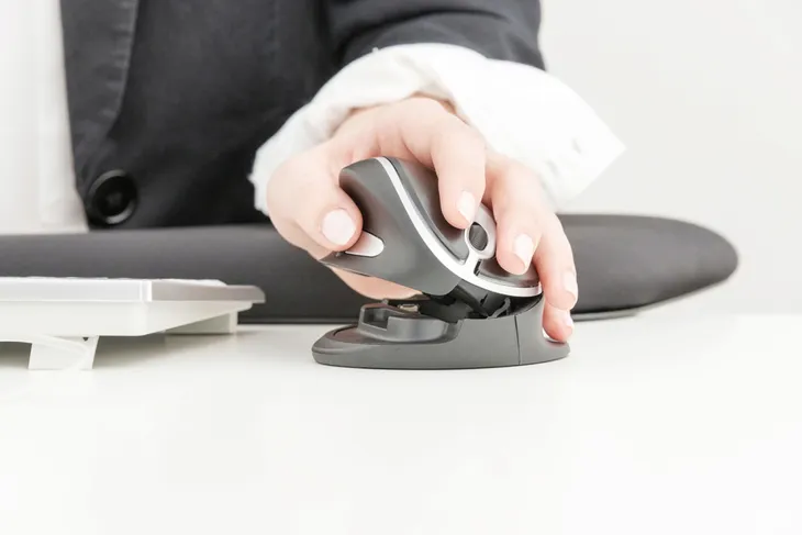 jademall-etui-klawiatura-do-ipad-air-4-air-5-6-ipad-pro-11-rozowe-stojak-kod-producenta-etui-klawiatura-do-ipad-10-9-ipad-pro-11