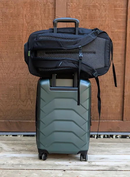 plecak-gregory-border-30-20-40-l-czarny-material-dominujacy-poliester