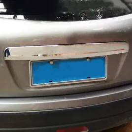 chrom-listwa-tylniej-klapy-nissan-qashqai-2010-13r
