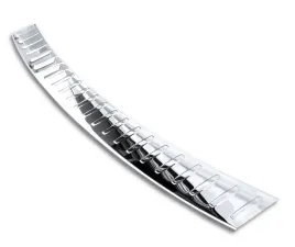 chrom-listwa-tylniej-klapy-nissan-qashqai-2010-13r