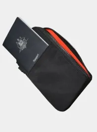 paszportowka-alpaka-travel-wallet-czarny