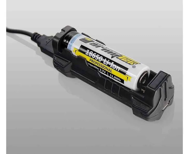 ladowarka-armytek-handy-c1-ve-marka-armytek-waga-z-opakowaniem-0-07-kg