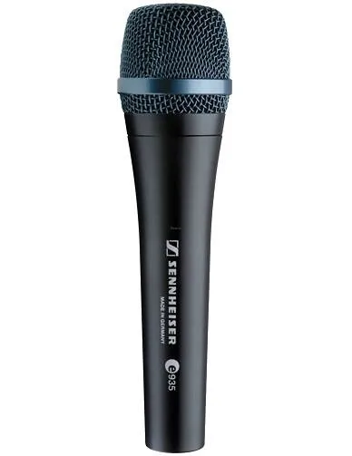 sennheiser-e935-mikrofon-dynamiczny-wokalowy-na-scene-do-wokalu-charakterystyka-kierunkowa-kardioidalna