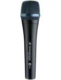 sennheiser-e935-mikrofon-dynamiczny-wokalowy-na-scene-do-wokalu-charakterystyka-kierunkowa-kardioidalna