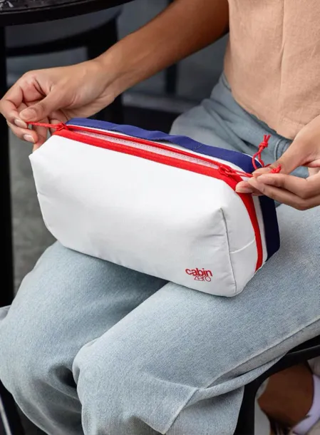 torba-saszetka-na-ramie-cabinzero-tech-pouch-25-l-cloud-nine-glebokosc-produktu-8-cm