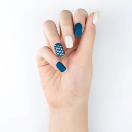 paznokcie-press-on-nails-tipsy-36-granatowe-biale-cyrkonie-polysk-kwadraty