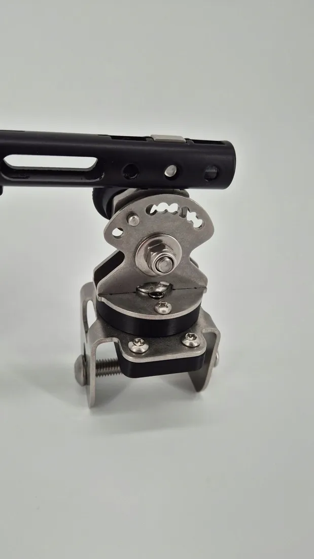 ked-krzyz-at-at-marka-ked