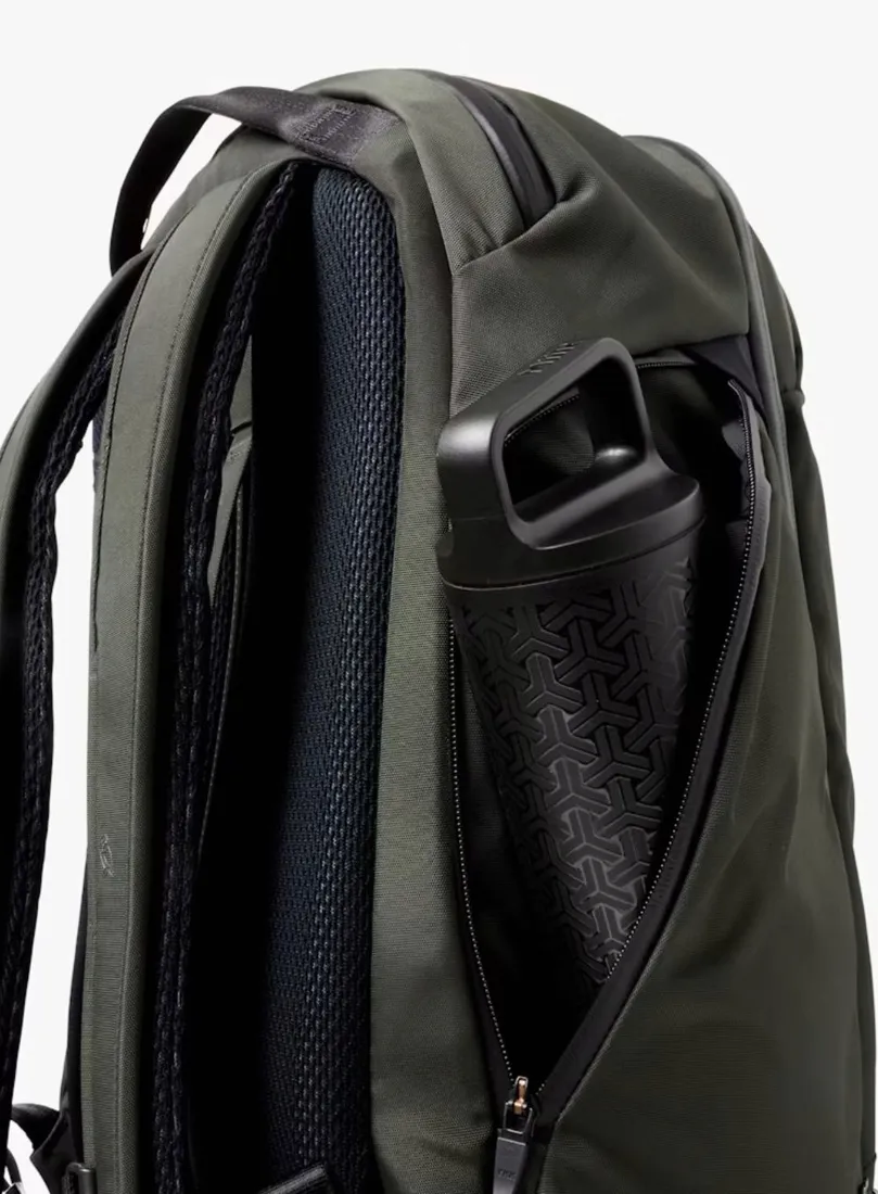 plecak-miejski-bellroy-transit-workpack-pro-28-olive-marka-bez-marki