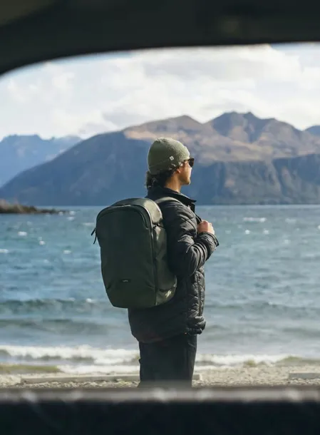 plecak-miejski-bellroy-transit-workpack-pro-28-olive-nazwa-koloru-producenta-olive