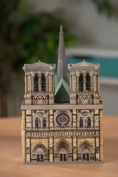 puzzle-3d-katedra-notre-dame-material-tkanina