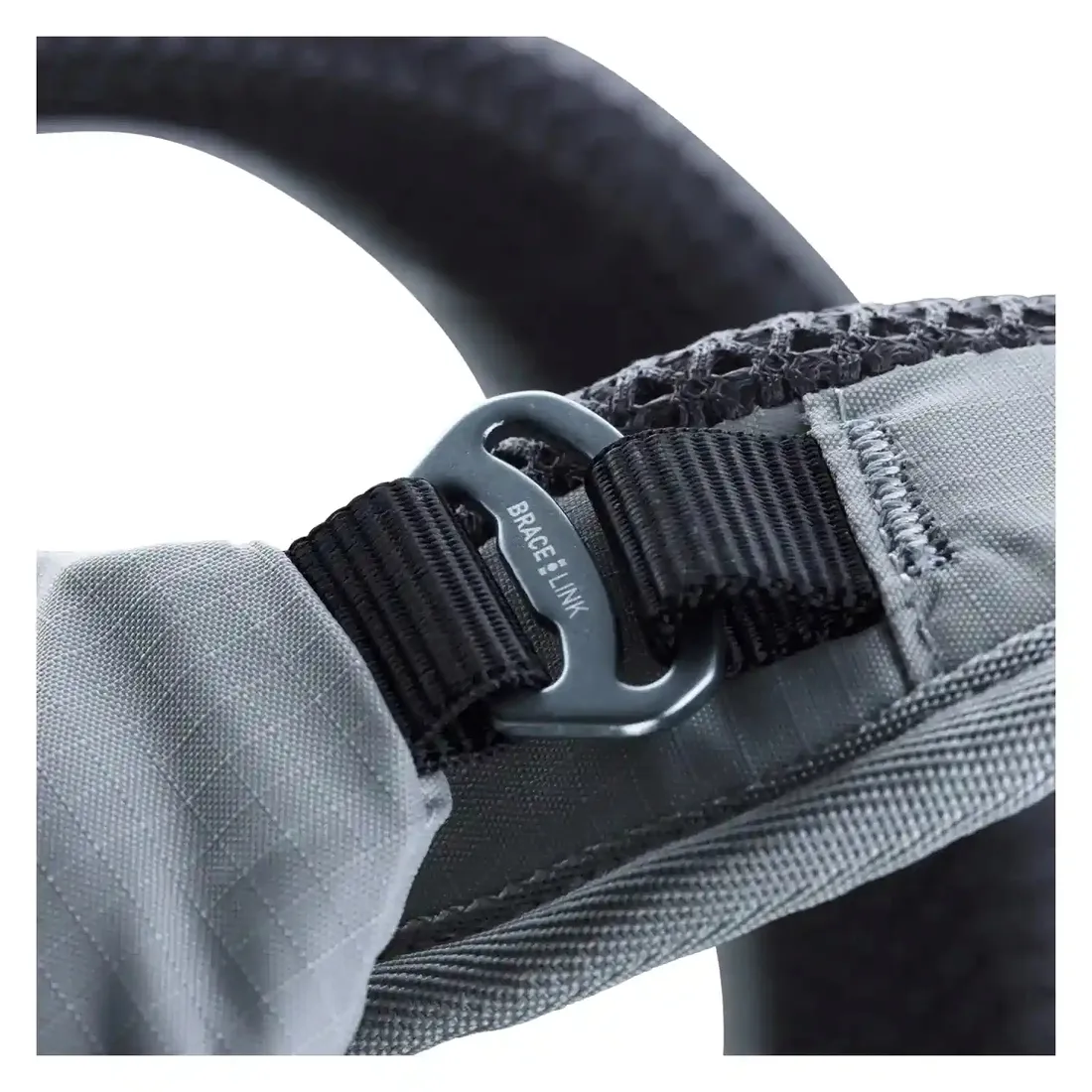 plecak-evoc-explorer-pro-30-l-srebrny