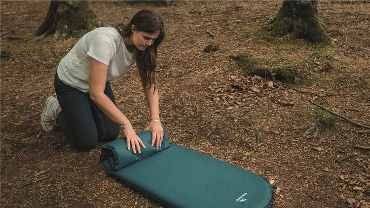 mata-samopompujaca-easy-camp-lite-single-25-cm-dlugosc-182-cm