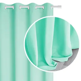 zaslona-zaciemniajaca-140x250-mietowa-gotowa-na-przelotkach-hold-blackout