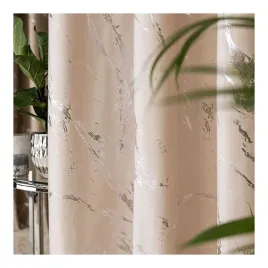 zaslona-gotowa-na-tasmie-140x250cm-kremowa-ze-srebrnym-wzorem-zabki-agrafki