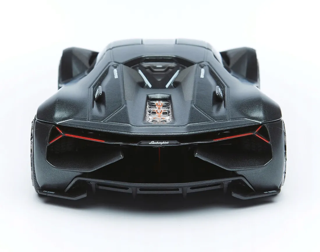 bburago-lamborghini-terzo-millennio-1-24-10947-marka-bburago
