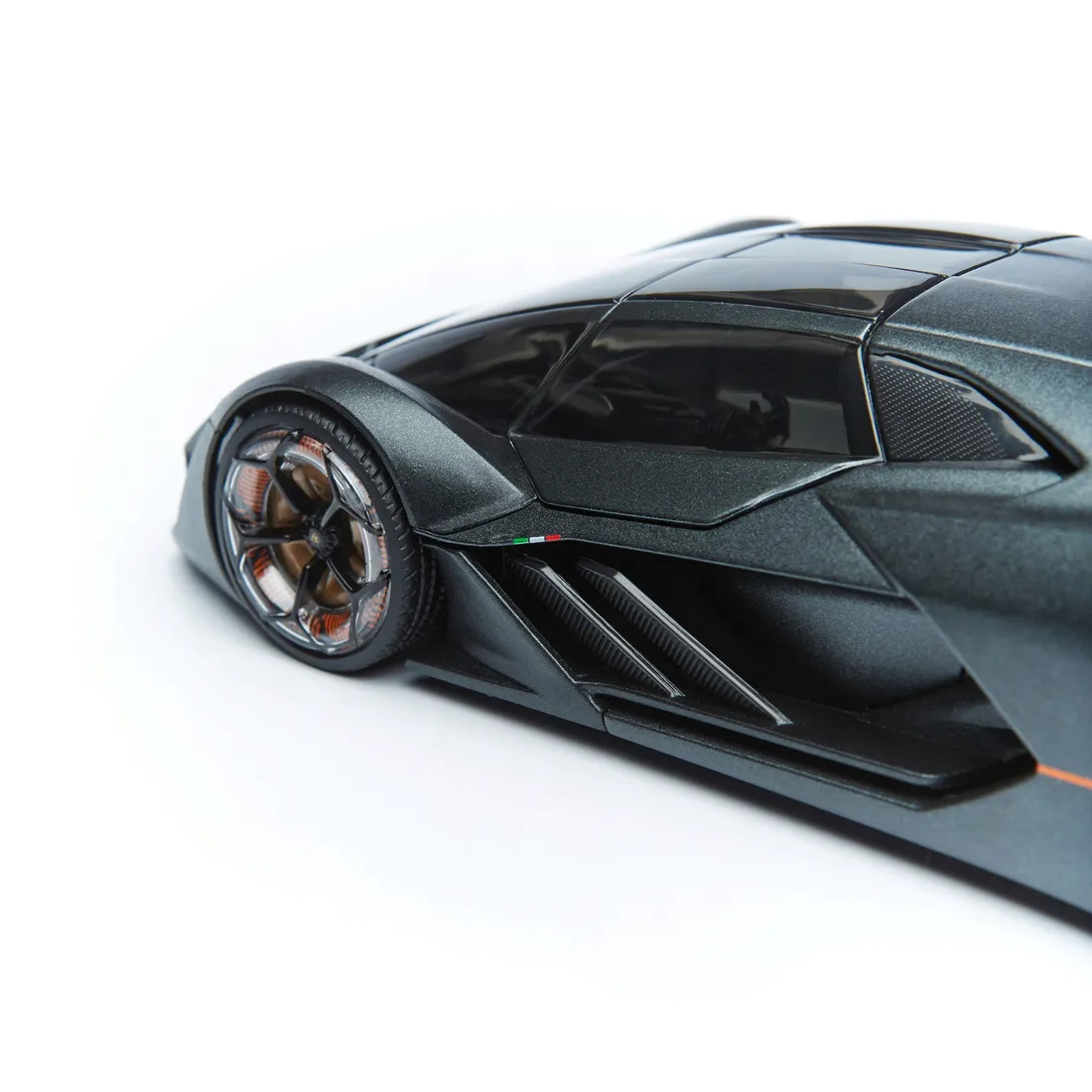 bburago-model-lamborghini-terzo-millennio-1-24