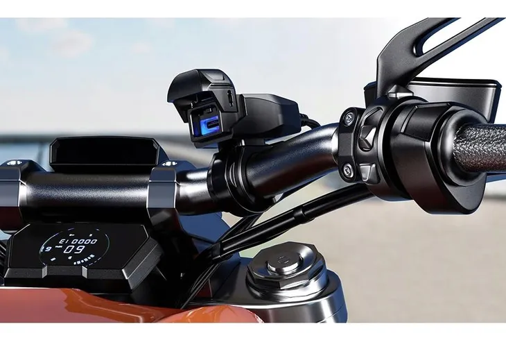 motocyklowe-gniazdo-usb-typ-c-numer-katalogowy-producenta-roz000050-producent-extremestyle