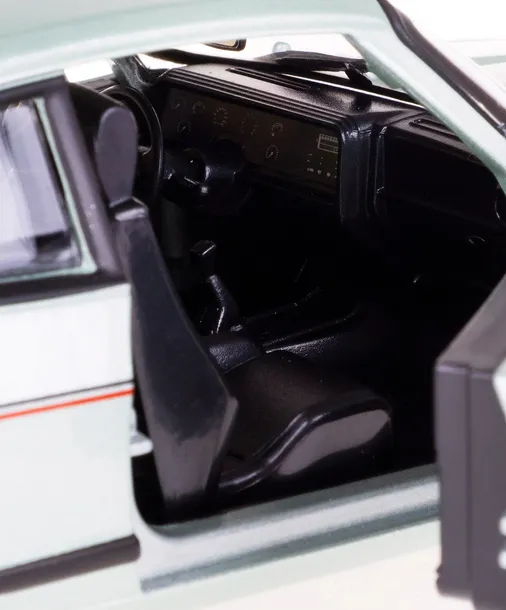 samochod-ford-capri-bburago-18-21093-marka-bburago-waga-z-opakowaniem-0-3-kg