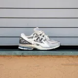 new-balance-sneakersy-rozmiar-44