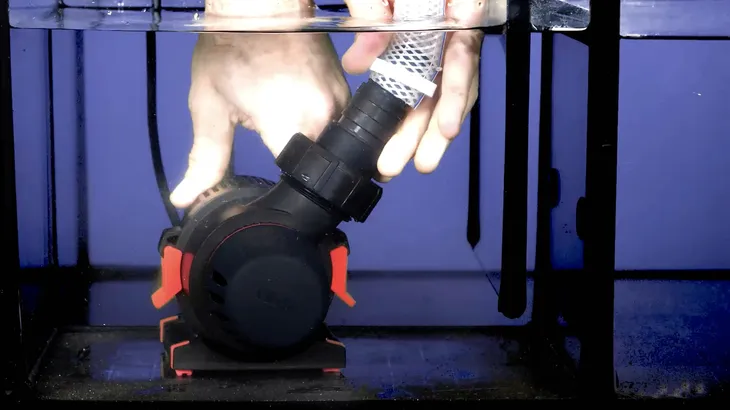 red-sea-reefrun-g2-4000-dc-pump-marka-red-sea-maksymalna-wydajnosc-pompy-4000-l-h