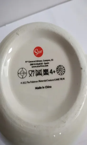 pokemon-44675-kubek-pokeball-445-ml-material-ceramika-pojemnosc-445-ml
