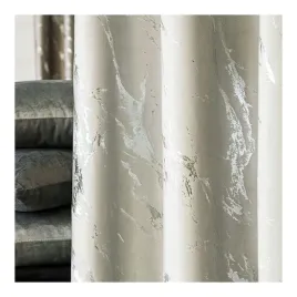 welurowa-zaslona-gotowa-tasma-140x250-cm-pastelowo-szara-ze-srebrnym-wzorem