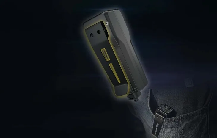 latarka-klasyczna-nitecore-4000-lm-cechy-dodatkowe-klips-do-mocowania