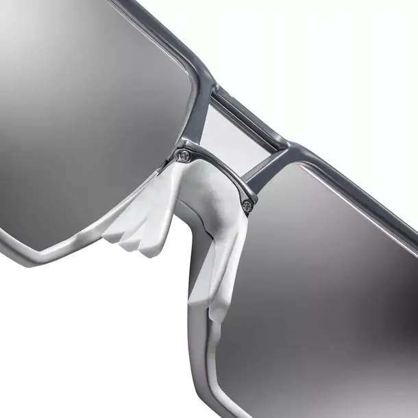 okulary-julbo-rush-reactiv-1-3-black-black-marka-julbo-kolor-soczewek-niebieskie