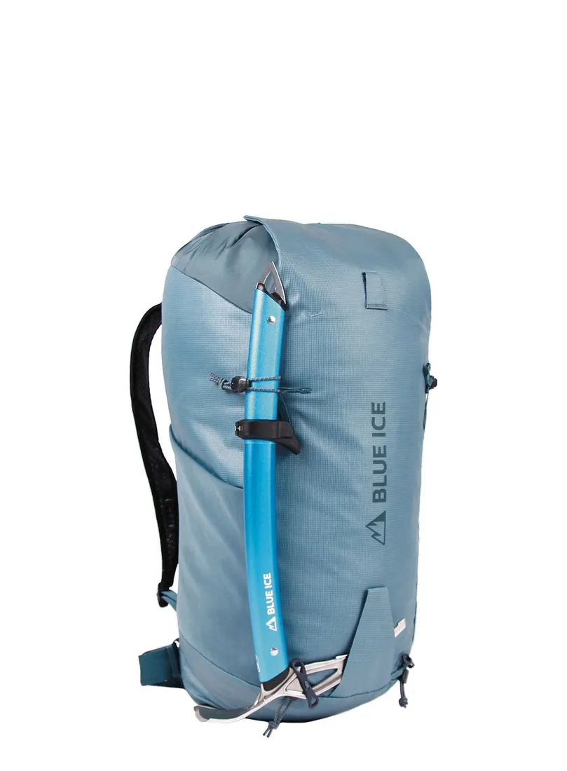 blue-ice-plecak-dragonfly