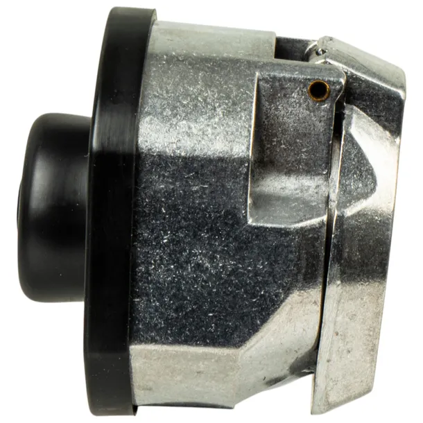 gniazdo-przyczepy-alu-uszczelka-mocowanie-sruby-rodzaj-7-pin-numer-katalogowy-producenta-mp815