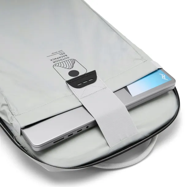 peak-design-outdoor-backpack-25l-eclipse-marka-peak-design-model-outdoor-backpack-25l-eclipse