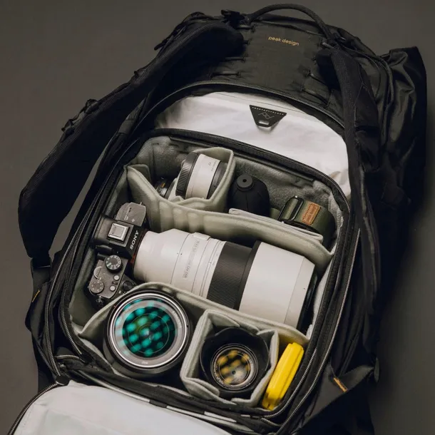 peak-design-outdoor-backpack-25l-eclipse-model-outdoor-backpack-25l-eclipse-marka-peak-design