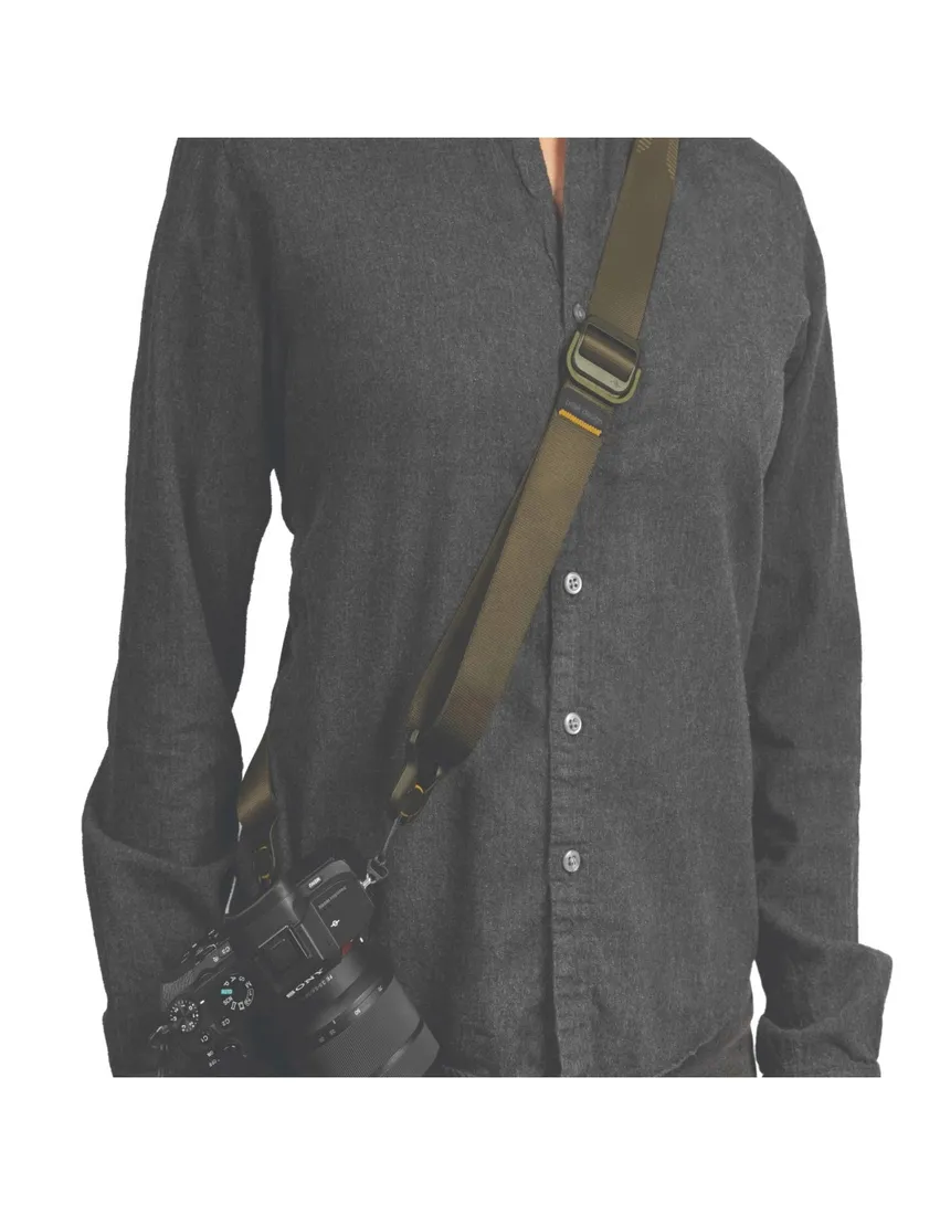 pasek-na-szyje-lub-ramie-slide-lite-kelp-v3-oliwkowy-marka-peak-design