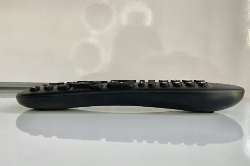 pilot-netia-evo-box-czarny-symbol-baterii-aaa-r3