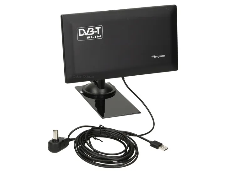 ladowarka-samochodowa-usb-amio-2400-ma-zgodnosc-ze-standardem-quick-charge-3-0