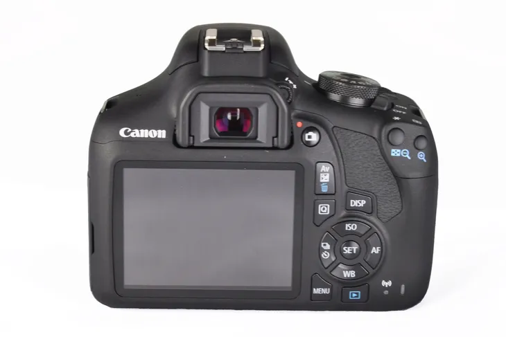 canon-eos-2000d-body-24-1mp-fhd-wi-fi-nfc-model-eos-2000d