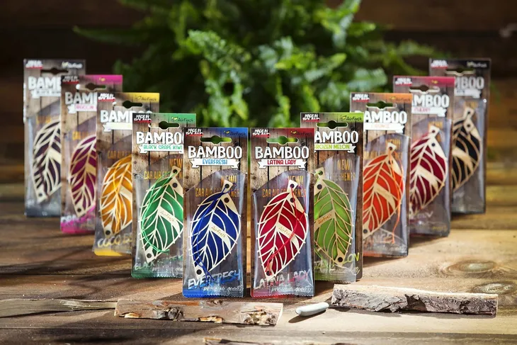 zapach-samochodoy-airfresh-bamboo-orange-rodzaj-zawieszki-producent-airfresh