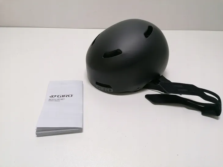 kask-giro-quarter-fs-matte-black-51-55-cm-s-marka-giro