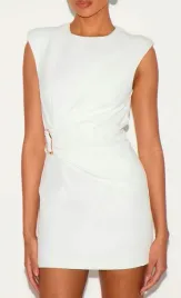 sukienka-mini-ecru-marszczona-okragly-dekolt