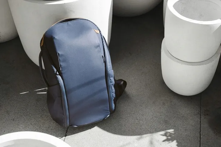 plecak-peakdesign-everyday-backpack-20l-zip-niebieski-edlv2-kolor-niebieski
