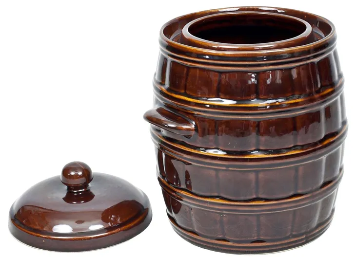 beczka-krystynka-32-l-cechy-dodatkowe-pokrywa