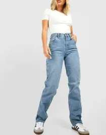 spodnie-niebieskie-jeans-wysoki-stan-prosta-nogawka-bawelna-boohoo-54