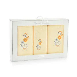 komplet-recznikow-w-pudelku-3-szt-margo-maslany-kremowy-zwoltex