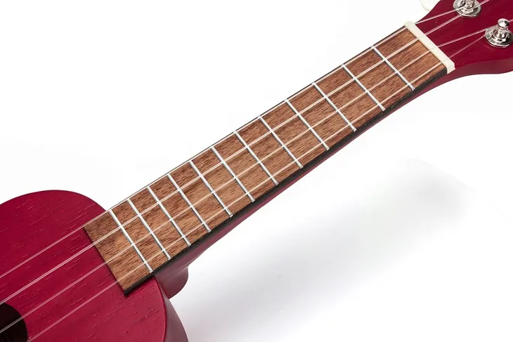 ukulele-sopranowe-czerwone-mahalo-kahiko-zestaw-akcesoria-w-zestawie-pokrowiec