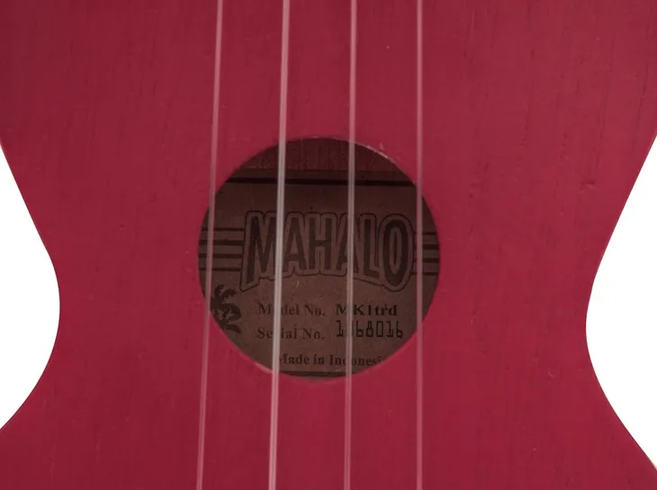 ukulele-sopranowe-czerwone-mahalo-kahiko-zestaw-menzura-346-mm