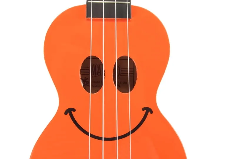 ukulele-sopranowe-mahalo-usmiech-pomaranczowe-zestaw-rodzaj-sopranowe