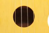 ukulele-sopranowe-mahalo-kahiko-zolte-duzy-zestaw-menzura-346-mm