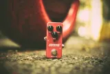 nux-brownie-distortion-efekt-gitarowy-przester-przeznaczenie-gitara-akustyczna