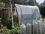 plandeka-ogrodowa-tarasowa-wodoodporna-przezroczysta-z-oczkami-pasami-3x3m-szerokosc-3-m-kod-producenta-plandeka-wodoodporna-z-pasami-mocujacymi