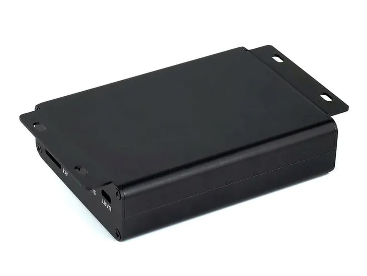plyta-bazowa-dla-raspberry-pi-compute-module-producent-waveshare